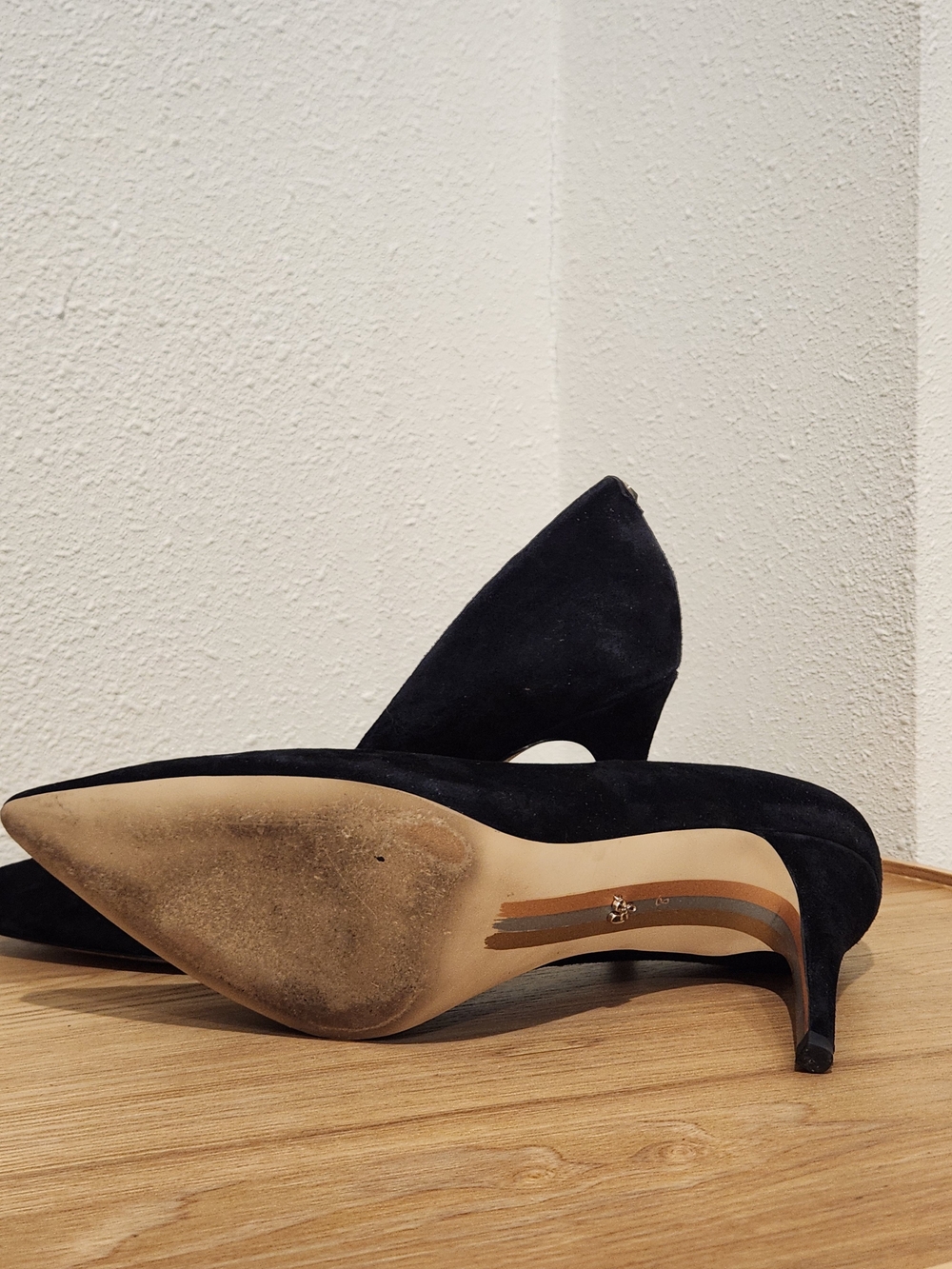 Sam Edelman Black Suede Pointed Toe Pumps - Picture 8 of 9